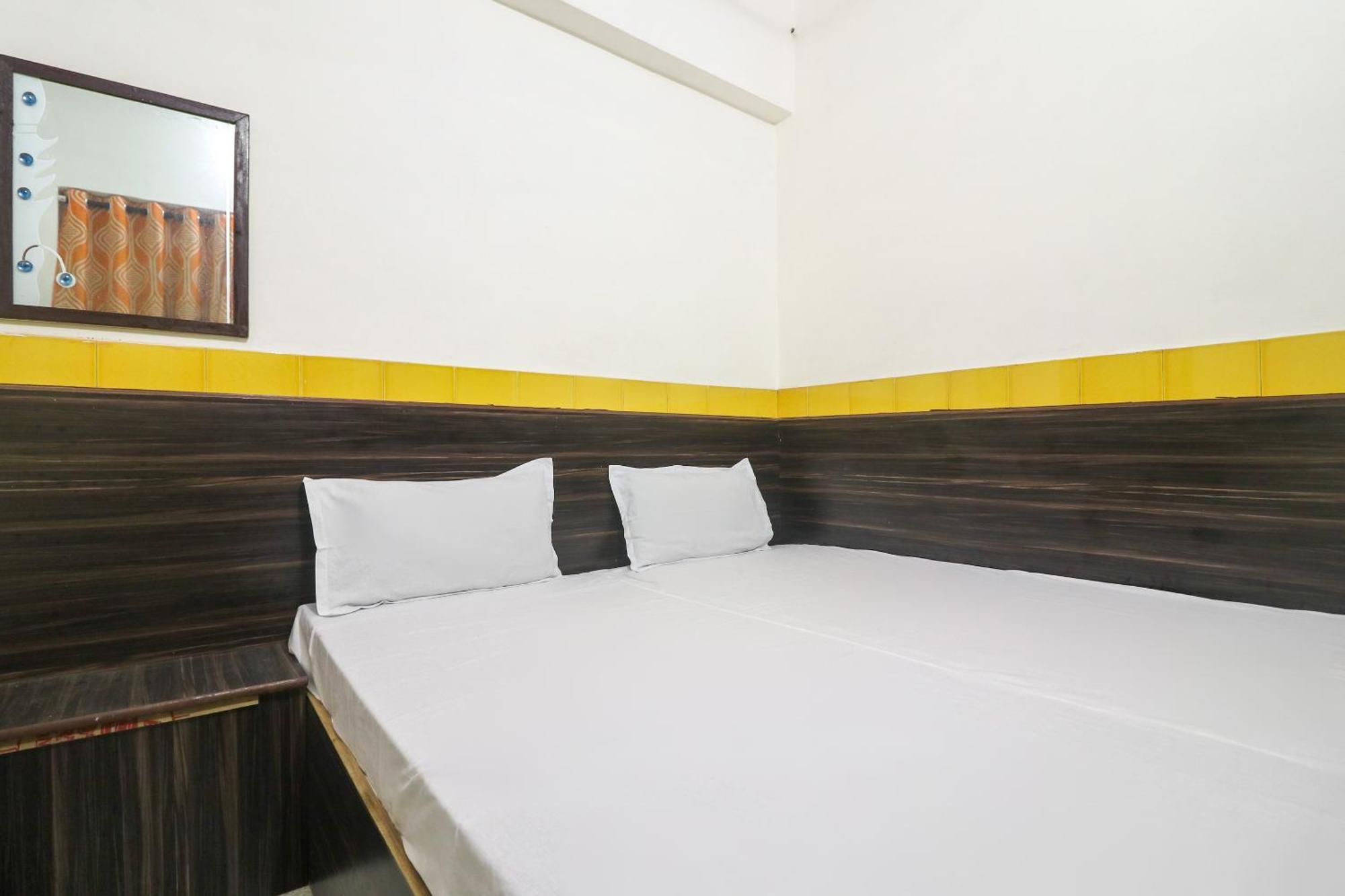 Spot On Hotel Anand Bhawan Alīgarh Exterior foto
