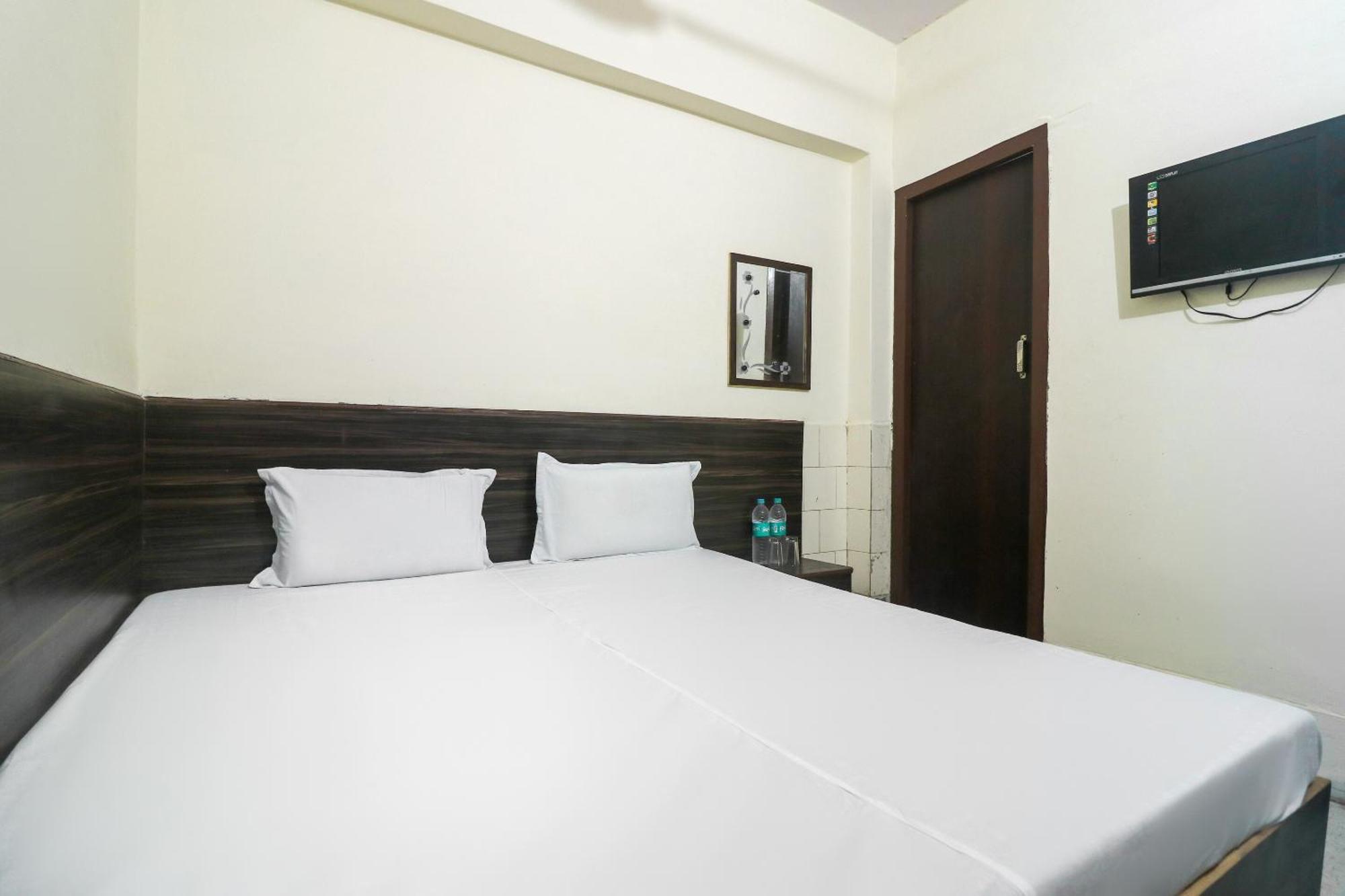Spot On Hotel Anand Bhawan Alīgarh Exterior foto