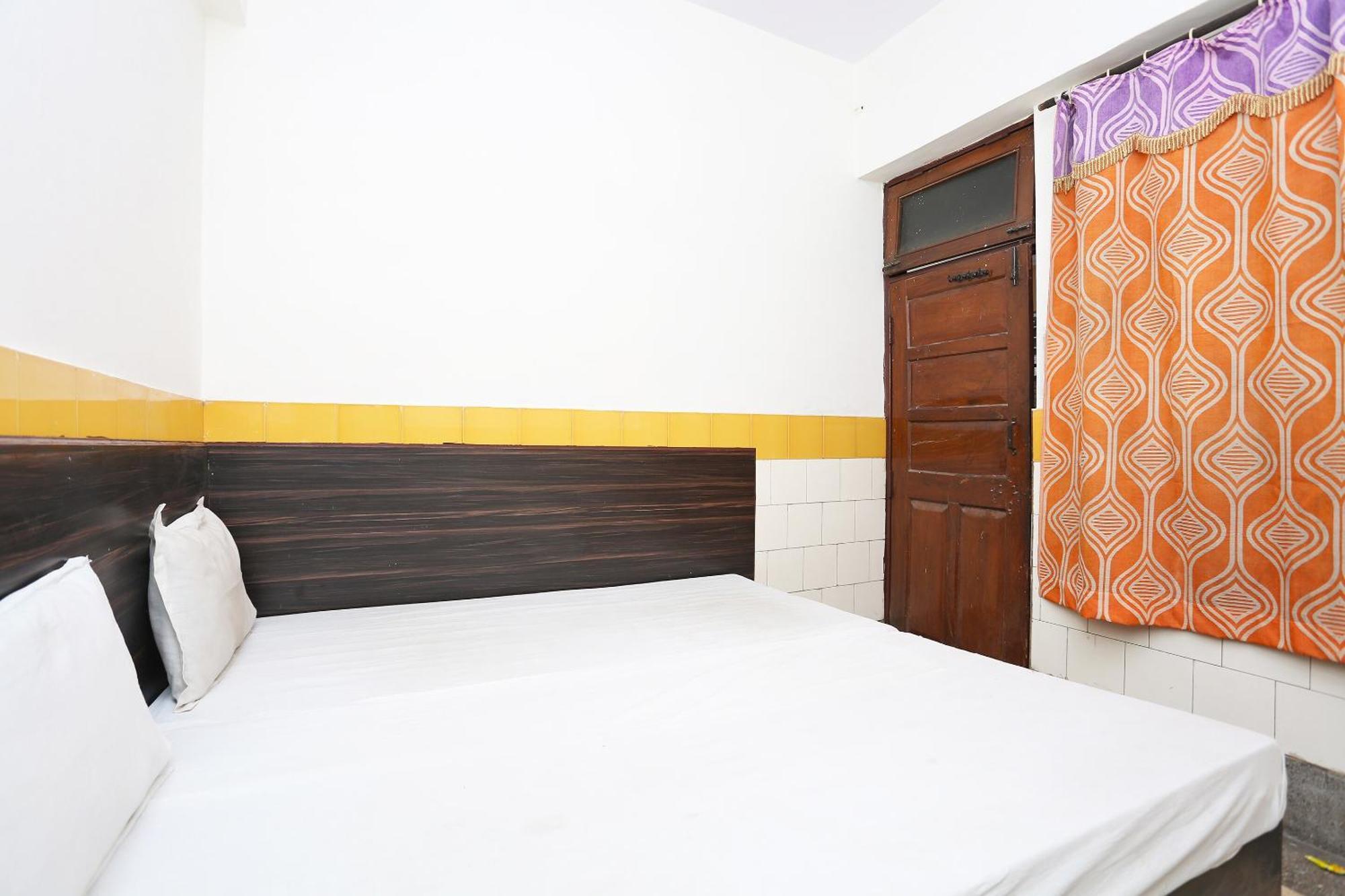 Spot On Hotel Anand Bhawan Alīgarh Exterior foto
